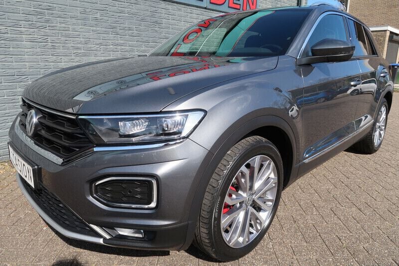 Grijs Gebruikt 2018 VW T-Roc Sport SUV | € 23.913 (Goede deal) - Afbeelding 1/4