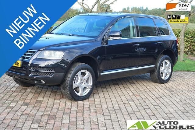 Zwart Gebruikt 2007 VW Touareg SUV | € 5.750 - Afbeelding 1/4