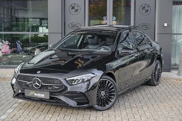 Occasion Mercedes A250 AMG 218 PK (160 kW) 2024 Zwart Sedan