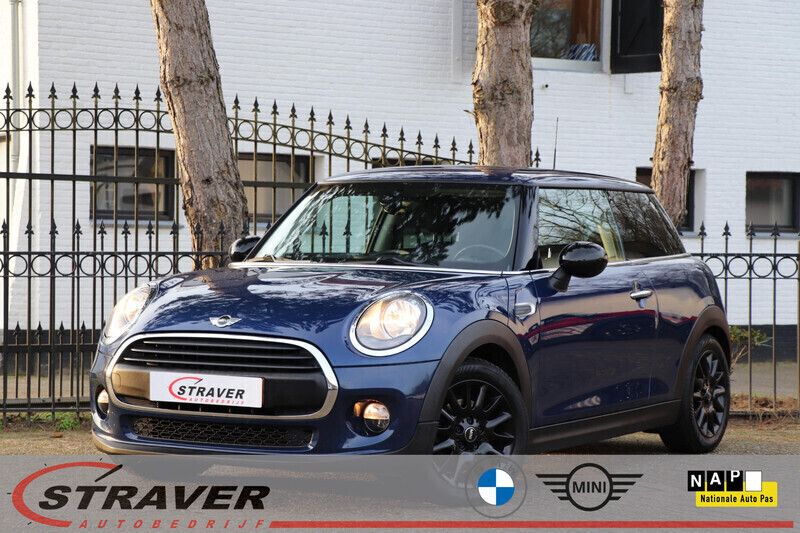 Blauw Gebruikt 2020 Mini ONE Hatchback | € 9.950 (Super prijs) - Afbeelding 1/4