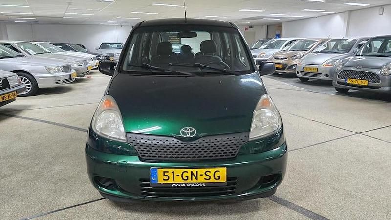 Occasion Toyota Yaris Verso Luna 86 PK (63 kW) 2001 Groen MPV