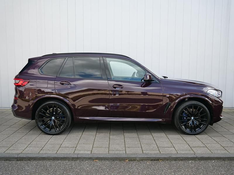 Occasion BMW X5 Executive 340 PK (250 kW) 2021 Rood, metallic lak SUV