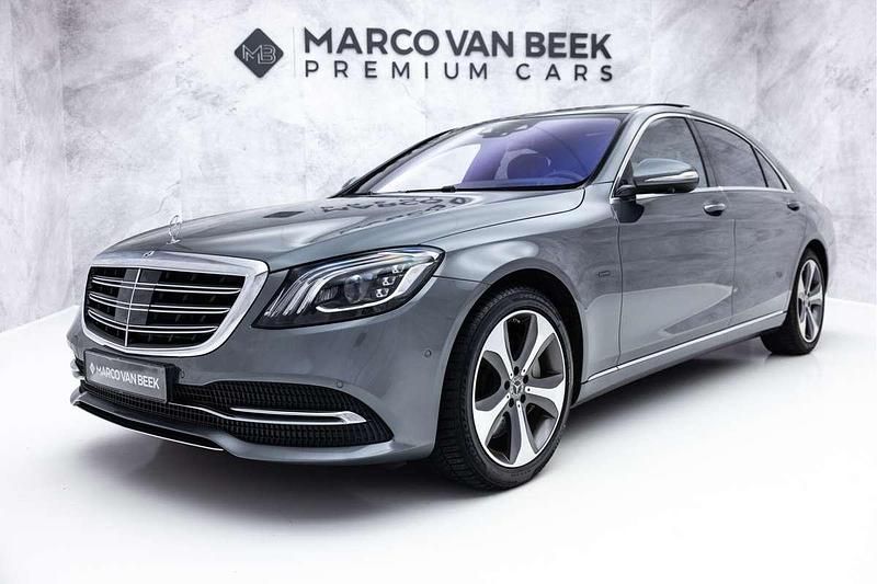 Grijs Occasion 2019 Mercedes S560 Premium Plus Sedan | € 57.850 - Afbeelding 1/3