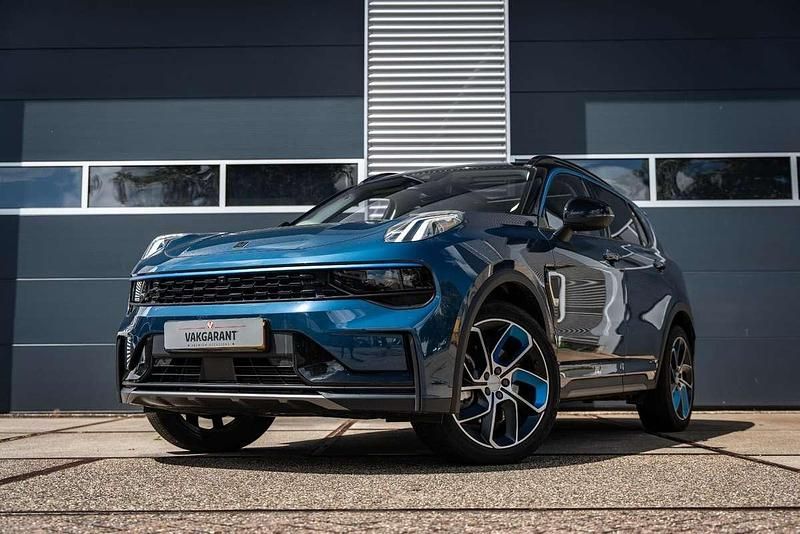 , metallic lak Gebruikt 2023 Lynk & Co 01 SUV | € 27.999 (Eerlijke prijs) - Afbeelding 1/4