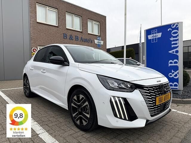 Wit Occasion 2024 Peugeot 208 Allure Hatchback | € 18.350 (Goede deal) - Afbeelding 1/4