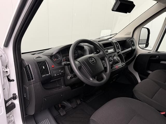 Occasion Opel Movano 143 PK (105 kW) 2023 Wit Van