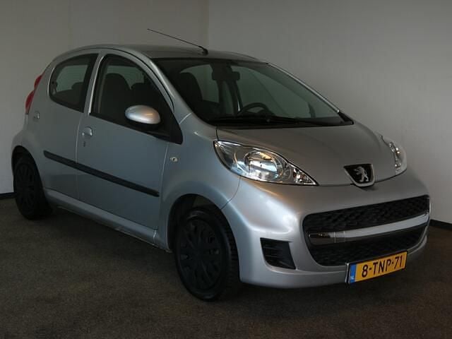 Occasion Peugeot 107 68 PK (50 kW) 2011 Grijs Hatchback