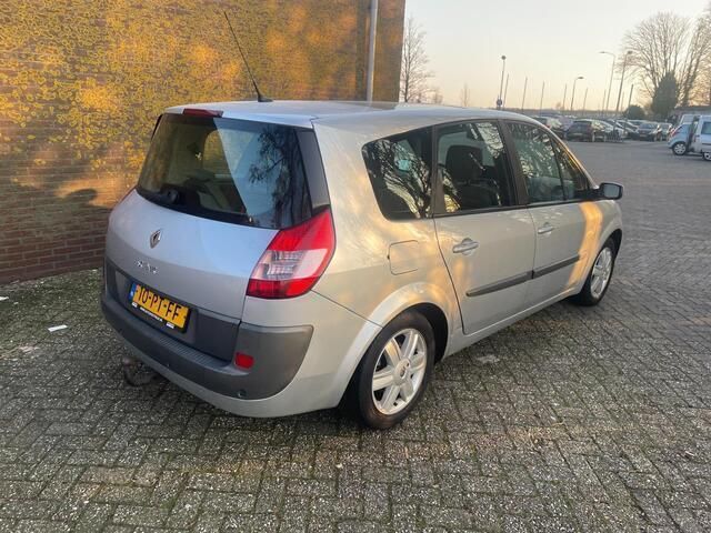 Occasion Renault Grand Scénic II Luxe 135 PK (99 kW) 2004 Grijs MPV