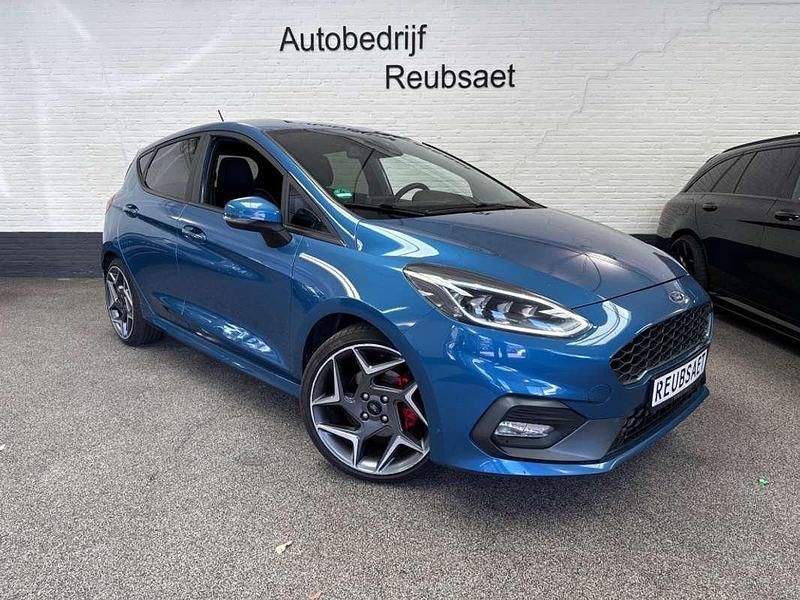Blauw, metallic lak Gebruikt 2019 Ford Fiesta ST Hatchback | € 16.995 (Goede deal) - Afbeelding 1/4