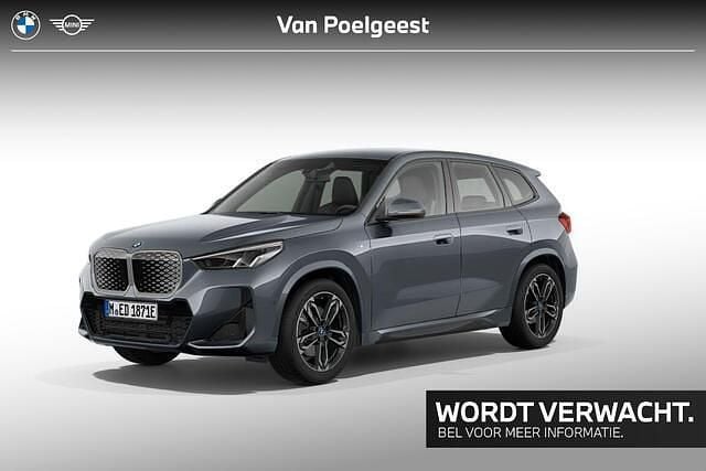 Grijs Gebruikt 2025 BMW iX1 Performance SUV | € 43.900 (Super prijs) - Afbeelding 1/2