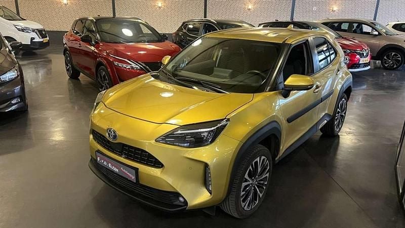 Occasion Toyota Yaris Hybrid 92 PK (67 kW) 2023 Geel SUV