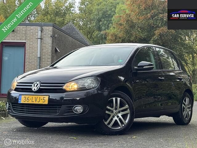 Zwart Gebruikt 2010 VW Golf VI Hatchback | € 4.899 (Eerlijke prijs) - Afbeelding 1/4