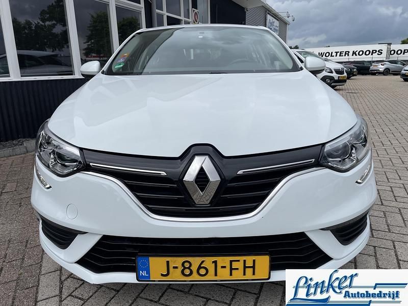 Occasion Renault Mégane GrandTour Life 102 PK (75 kW) 2020 Wit Stationwagen