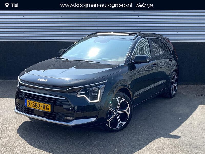 Zwart Gebruikt 2024 Kia Niro SUV | € 36.900 (Eerlijke prijs) - Afbeelding 1/4
