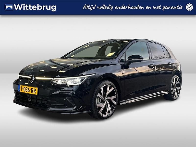 Zwart (metallic) Gebruikt 2023 VW Golf VIII Business Hatchback | € 30.950 (Eerlijke prijs) - Afbeelding 1/2