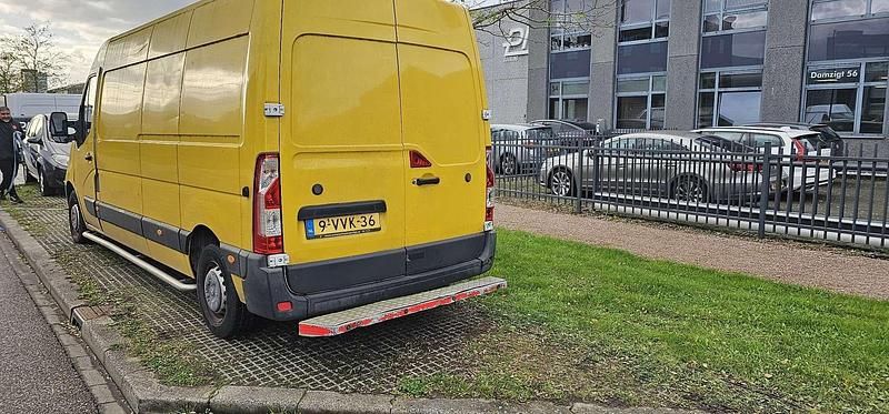 Occasion Opel Movano 101 PK (74 kW) 2012 Geel Van