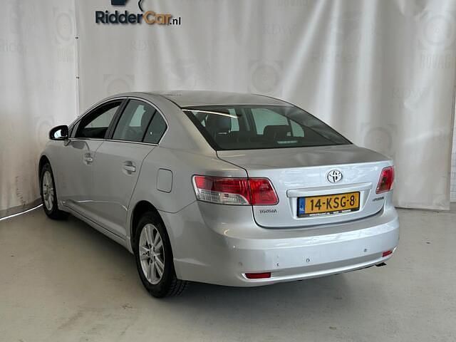 Occasion Toyota Avensis 147 PK (108 kW) 2010 Grijs, metallic lak Sedan