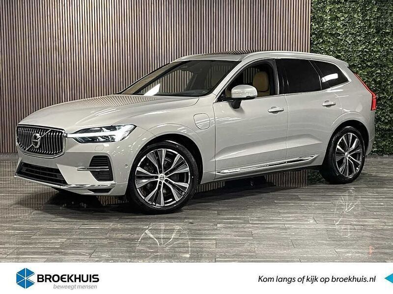 Zilver, metallic lak Gebruikt 2020 Volvo XC60 Inscription SUV | € 46.900 (Duur) - Afbeelding 1/4