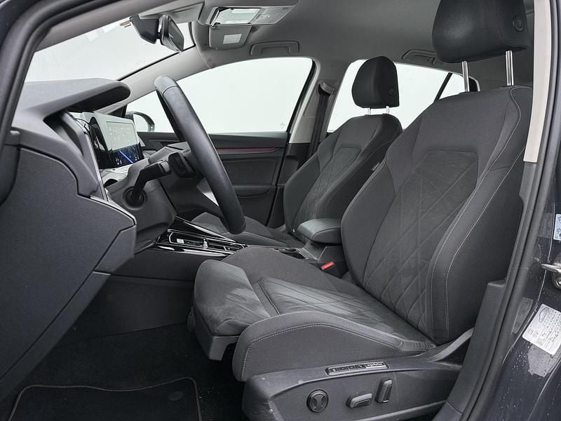 Occasion VW Golf VIII Style 204 PK (150 kW) 2023 Grijs Hatchback