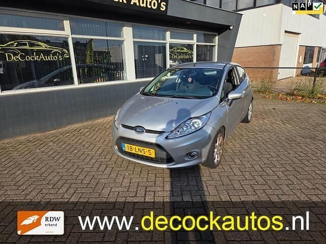 Grijs Gebruikt 2010 Ford Fiesta Titanium Hatchback | € 2.440 (Goede deal) - Afbeelding 1/4