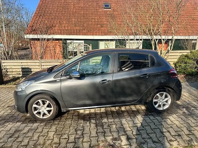 Occasion Peugeot 208 Style 82 PK (60 kW) 2016 Grijs (metallic) Hatchback