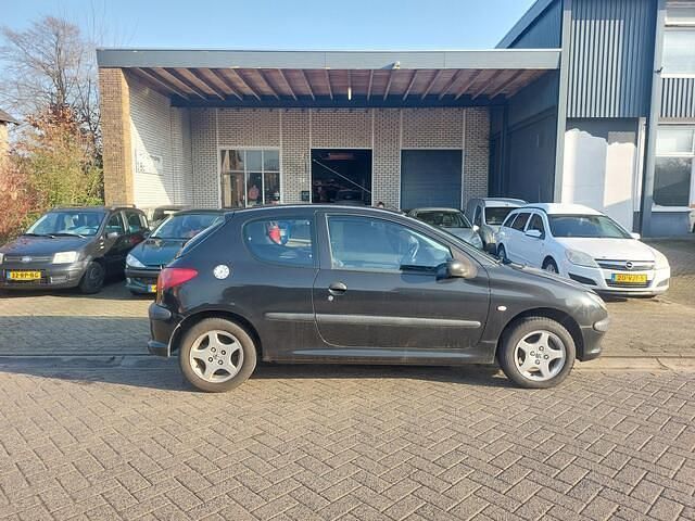 Occasion Peugeot 206 75 PK (55 kW) 2004 Zwart Hatchback