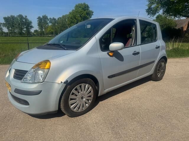 Grijs Gebruikt 2006 Renault Modus Dynamique MPV | € 950 (Eerlijke prijs) - Afbeelding 1/4