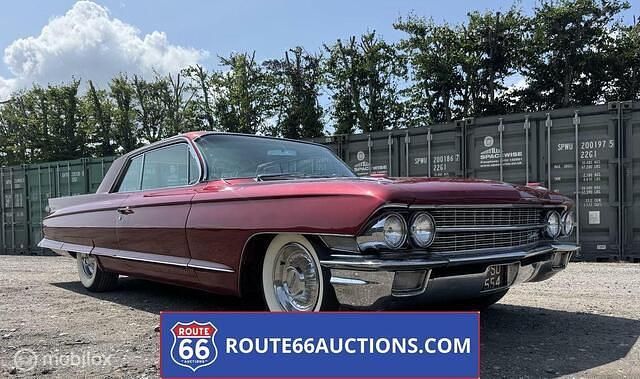 Rood Gebruikt 1962 Cadillac Coupé DeVille Coupé | € 11.500 - Afbeelding 1/4