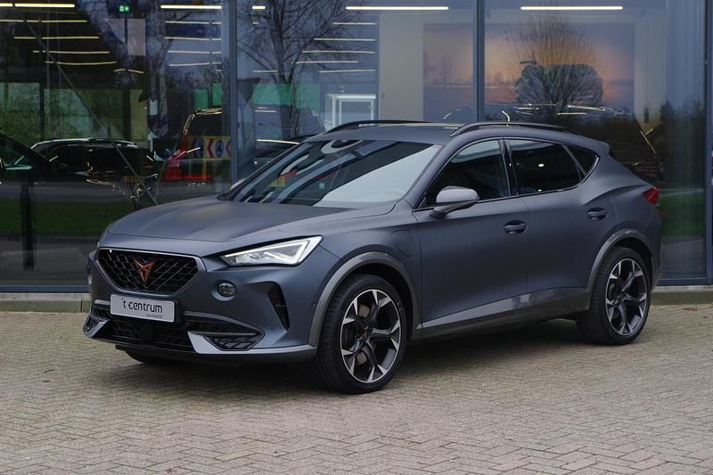 Blauw (mat) Occasion 2023 Cupra Formentor VZ SUV | € 30.750 (Eerlijke prijs) - Afbeelding 1/4