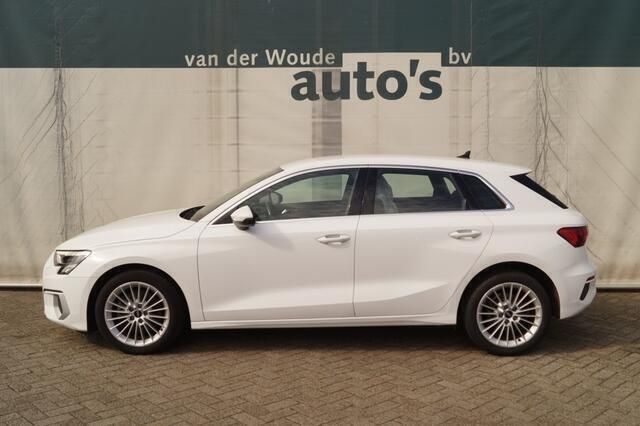 Wit Gebruikt 2020 Audi A3 Sportback Business Hatchback | € 20.900 (Eerlijke prijs) - Afbeelding 1/4