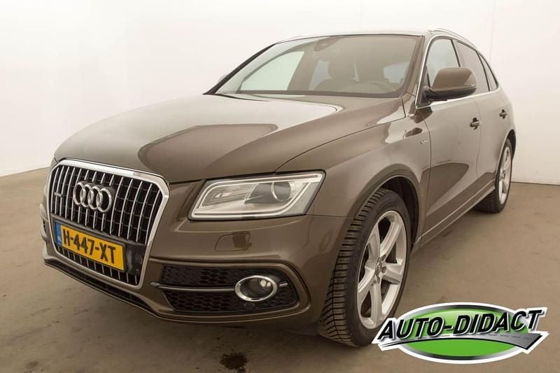 Bruin Gebruikt 2013 Audi Q5 Proline SUV | € 14.950 - Afbeelding 1/4