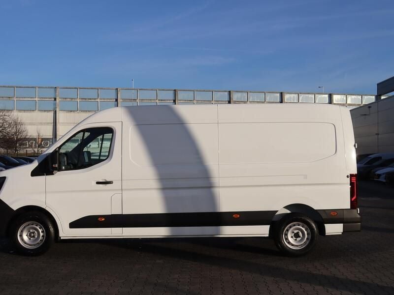 Wit Nieuw 2024 Renault Master Van | € 34.006 - Afbeelding 1/1