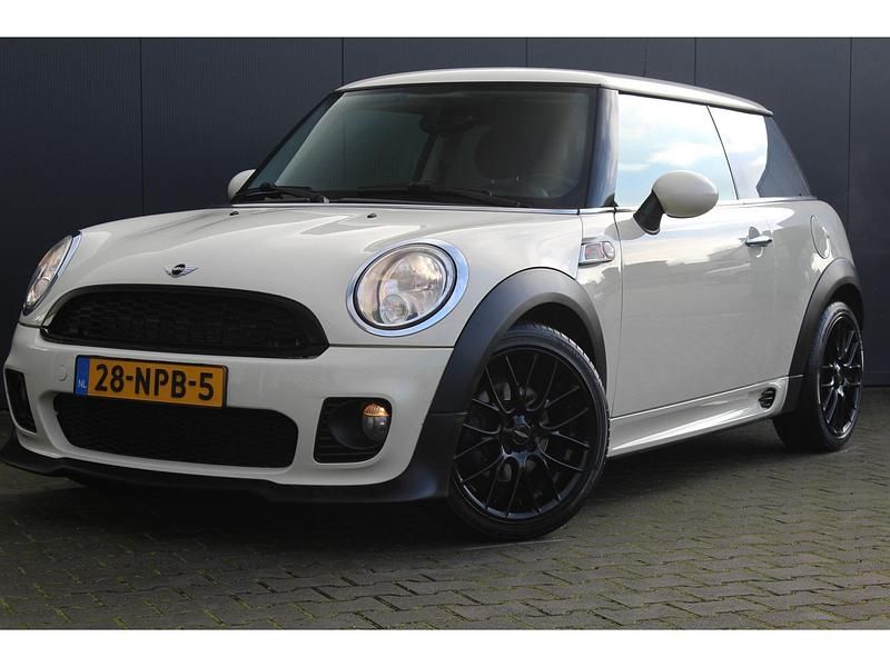 Occasion Mini Cooper Business 123 PK (90 kW) 2010 Wit Hatchback