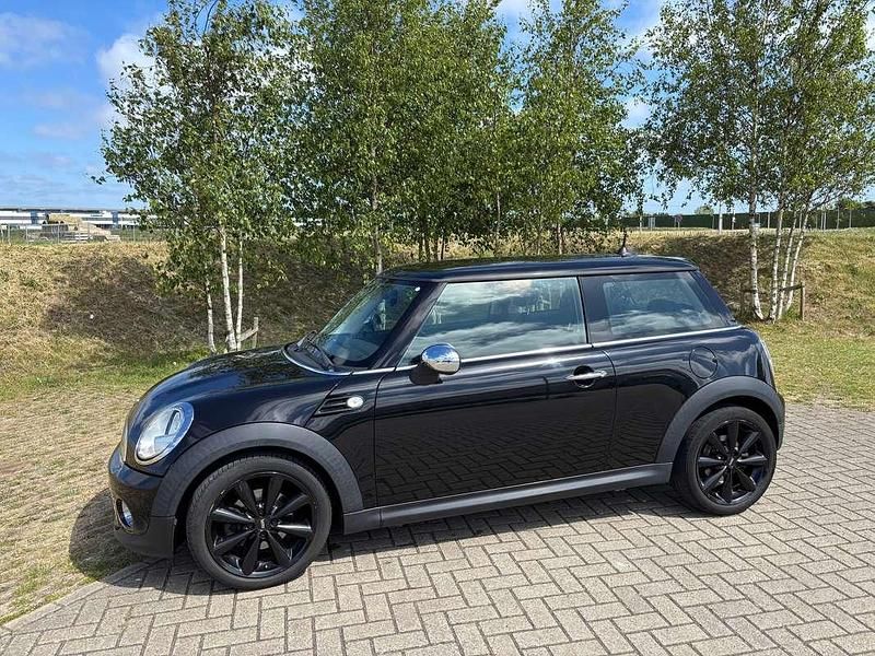 Zwart Gebruikt 2012 Mini Cooper Hatchback | € 5.600 (Super prijs) - Afbeelding 1/4