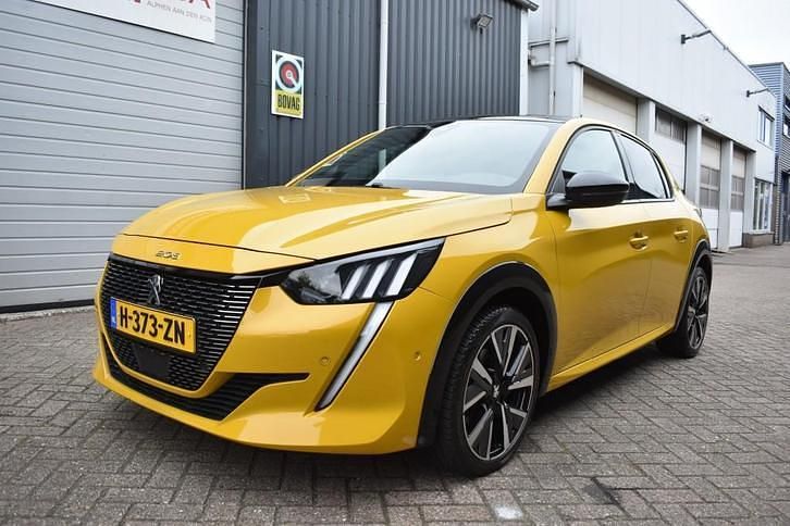 Gebruikt 2020 Peugeot 208 GT-line Hatchback | € 15.950 (Duur) - Afbeelding 1/4