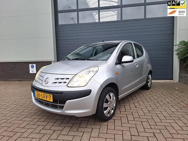 Grijs Gebruikt 2010 Nissan Pixo Acenta Hatchback | € 4.750 (Iets duurder) - Afbeelding 1/4