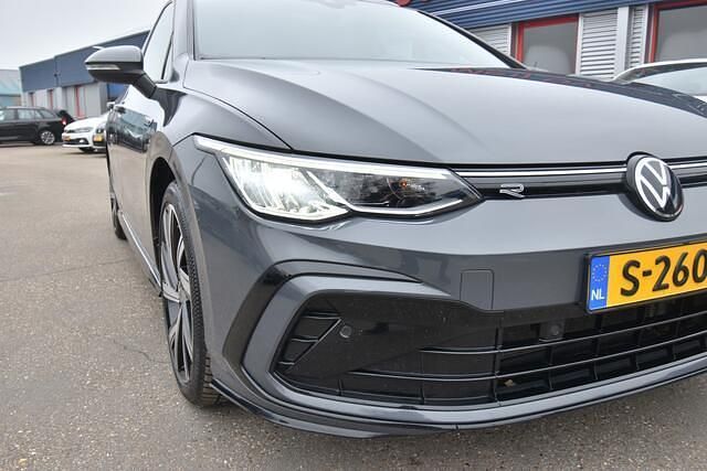 Occasion VW Golf VIII Business 150 PK (110 kW) 2022 Grijs Hatchback