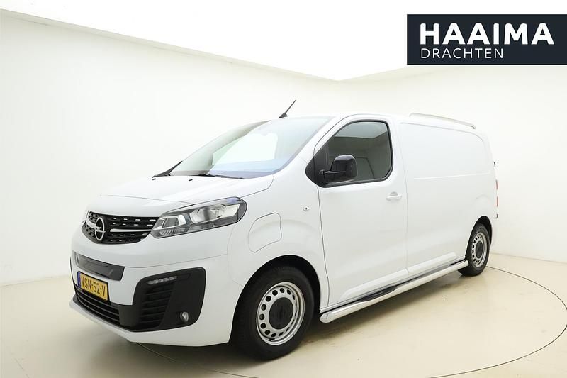 Wit Occasion 2022 Opel Vivaro-e Combi Innovation Van | € 25.950 (Super prijs) - Afbeelding 1/4