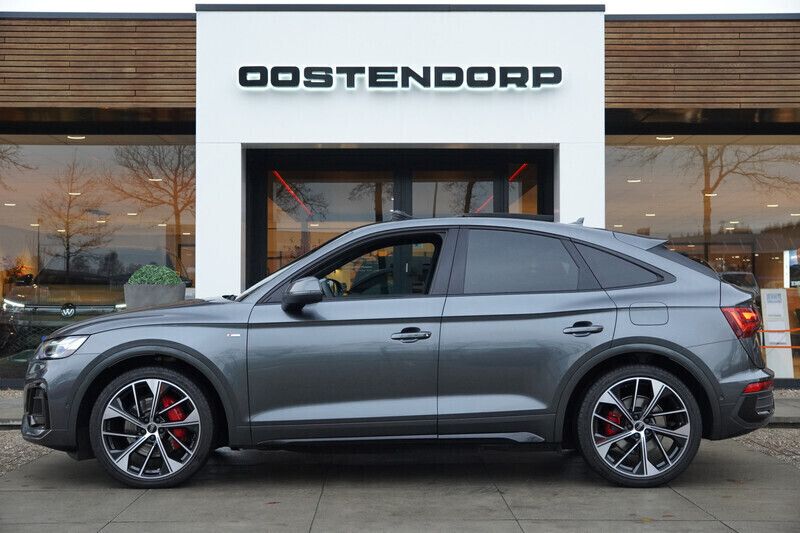 Grijs Gebruikt 2024 Audi Q5 Sportback Competition SUV | € 59.900 (Goede deal) - Afbeelding 1/4
