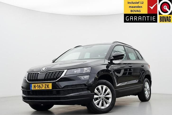 Zwart Gebruikt 2022 Skoda Karoq SUV | € 23.880 (Eerlijke prijs) - Afbeelding 1/4