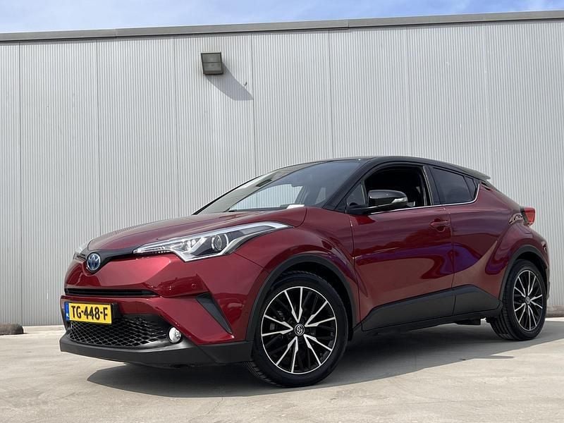 Rood Gebruikt 2018 Toyota C-HR Style SUV | € 20.499 (Eerlijke prijs) - Afbeelding 1/4