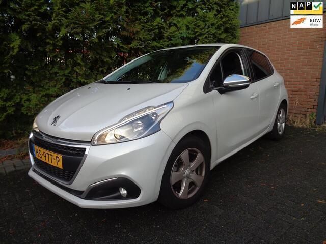 Wit Gebruikt 2016 Peugeot 208 Hatchback | € 5.450 (Goede deal) - Afbeelding 1/4