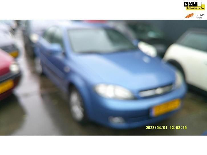 Blauw Occasion 2005 Chevrolet Lacetti Hatchback | € 1.250 - Afbeelding 1/4