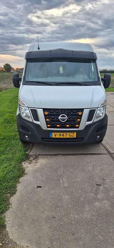 Wit Gebruikt 2017 Nissan NV400 S Van | € 9.500 - Afbeelding 1/4