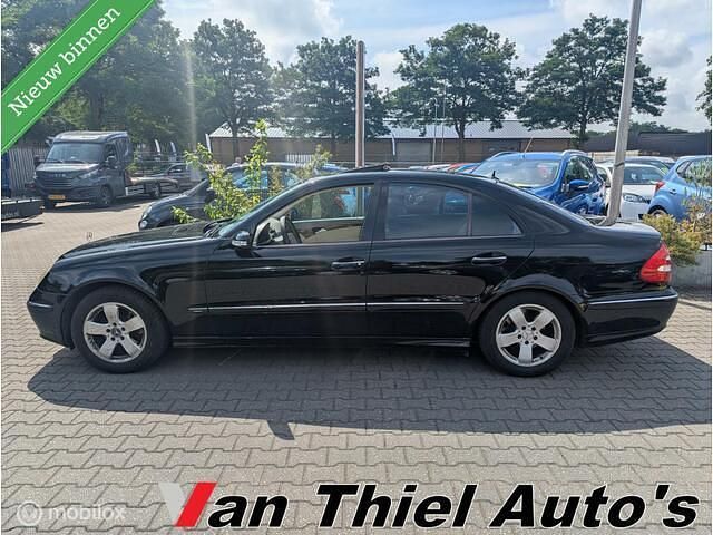 Occasion Mercedes E240 Avantgarde 177 PK (130 kW) 2005 Zwart Sedan