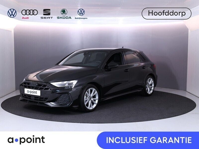 Zwart Gebruikt 2024 Audi A3 Sportback S-Line Hatchback | € 34.949 (Eerlijke prijs) - Afbeelding 1/3