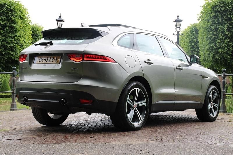 Occasion Jaguar F-Pace Portfolio 301 PK (221 kW) 2018 Grijs SUV