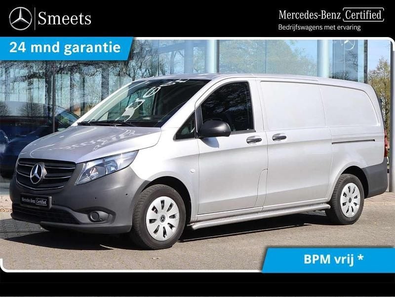 Zilver Gebruikt 2023 Mercedes Vito MPV | € 31.888 (Goede deal) - Afbeelding 1/4