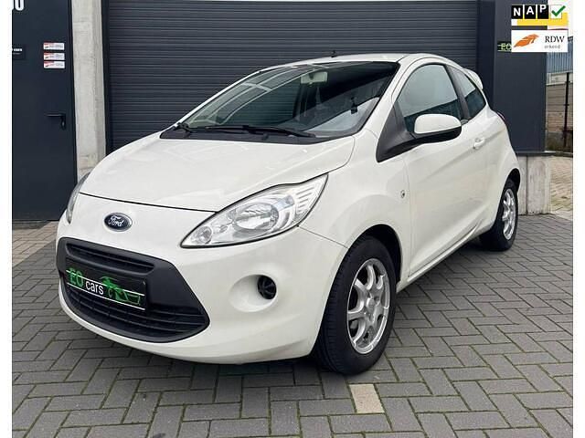 Wit Occasion 2012 Ford Ka Champions Edition Hatchback | € 3.450 (Eerlijke prijs) - Afbeelding 1/4