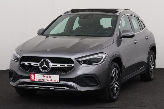 Grijs Gebruikt 2020 Mercedes GLA200 SUV | € 30.995 - Afbeelding 1/4